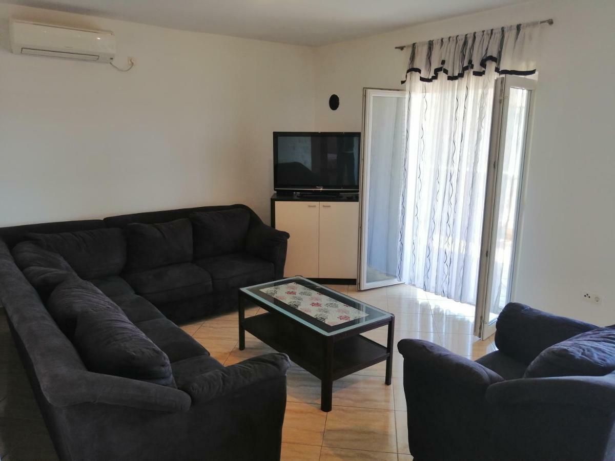 פוסדריה Apartman Rosanda מראה חיצוני תמונה