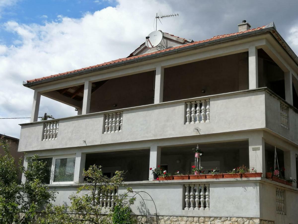 פוסדריה Apartman Rosanda מראה חיצוני תמונה
