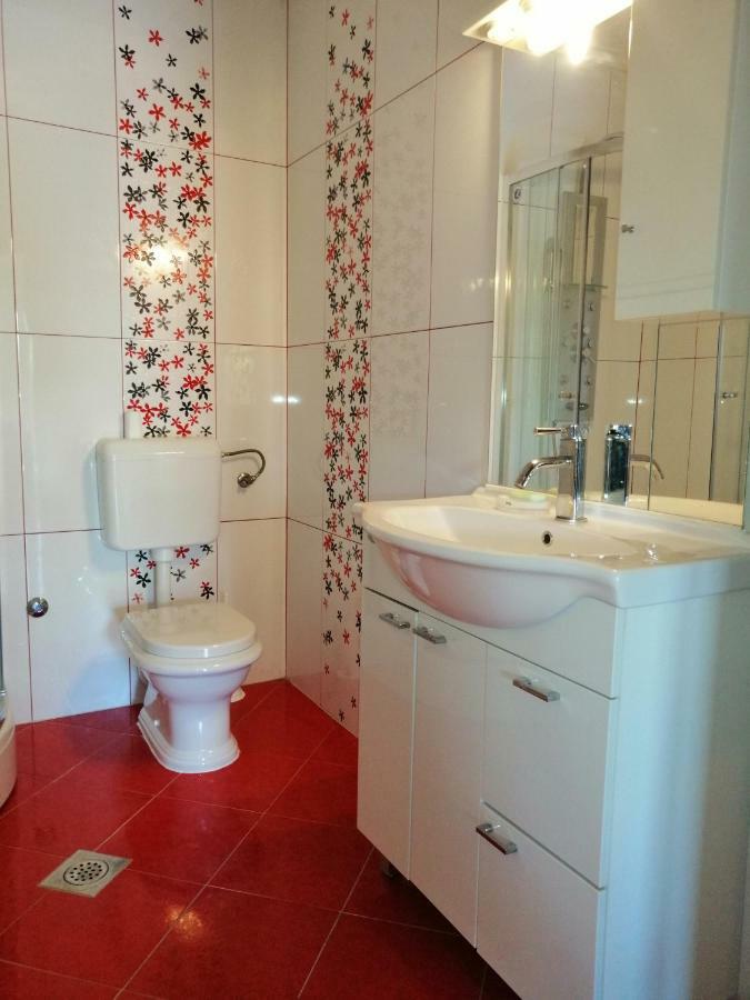 פוסדריה Apartman Rosanda מראה חיצוני תמונה