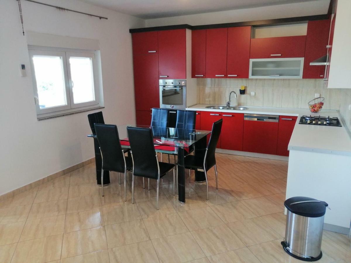 פוסדריה Apartman Rosanda מראה חיצוני תמונה